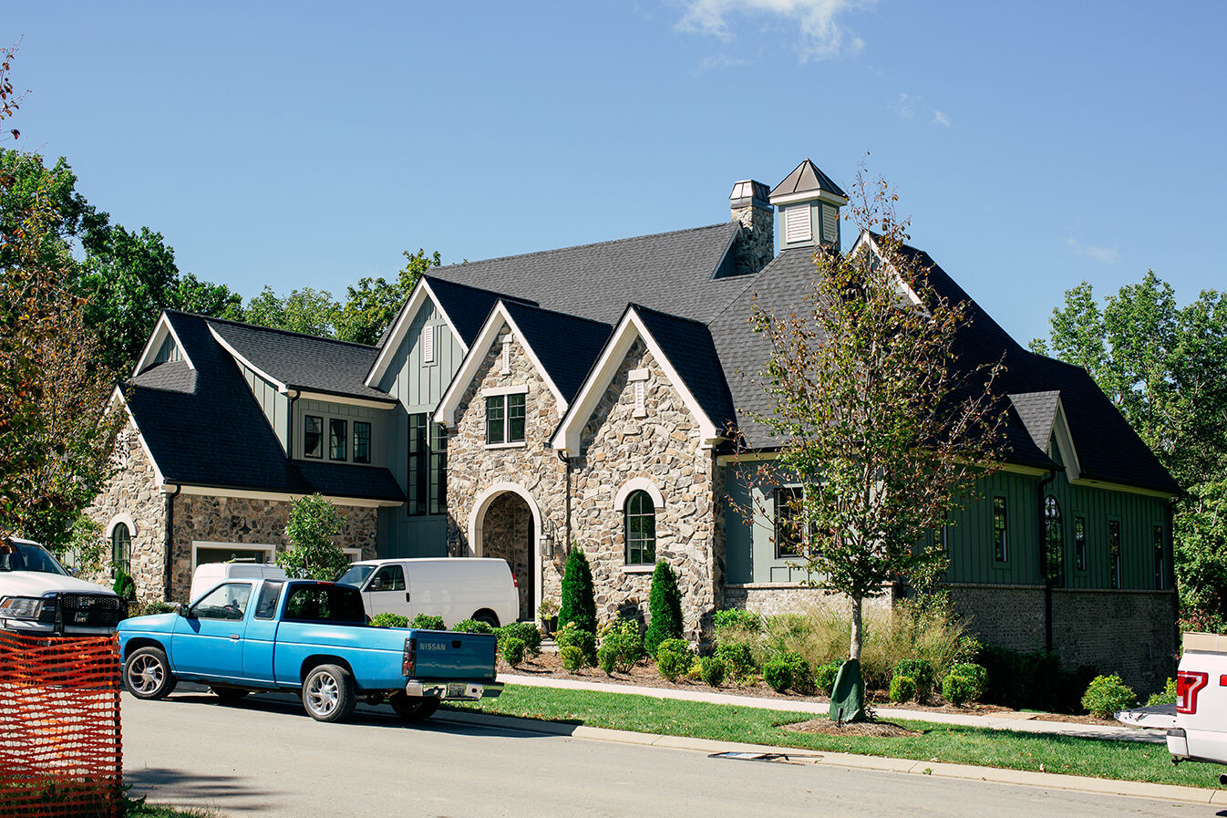8119MountaintopDrive_0002.jpg